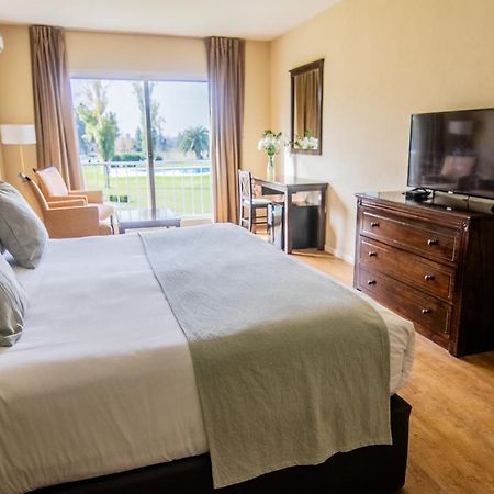 فندق Wyndham Garden كامبانا المظهر الخارجي الصورة