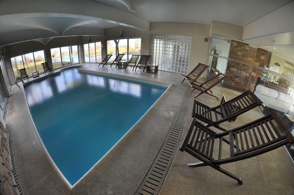 فندق Wyndham Garden كامبانا المظهر الخارجي الصورة
