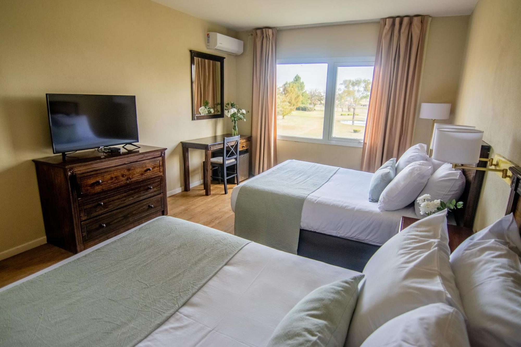 فندق Wyndham Garden كامبانا المظهر الخارجي الصورة