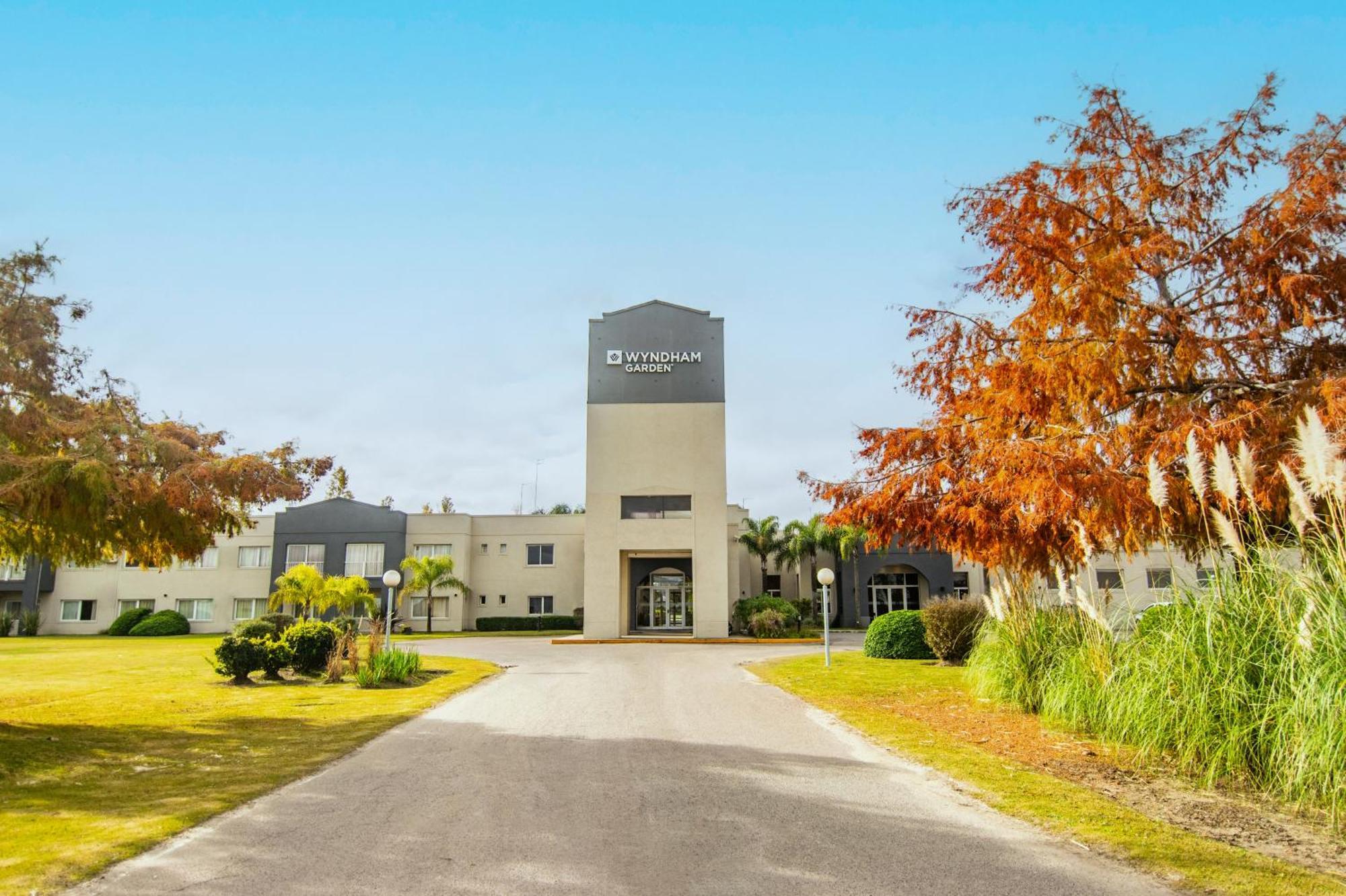 فندق Wyndham Garden كامبانا المظهر الخارجي الصورة
