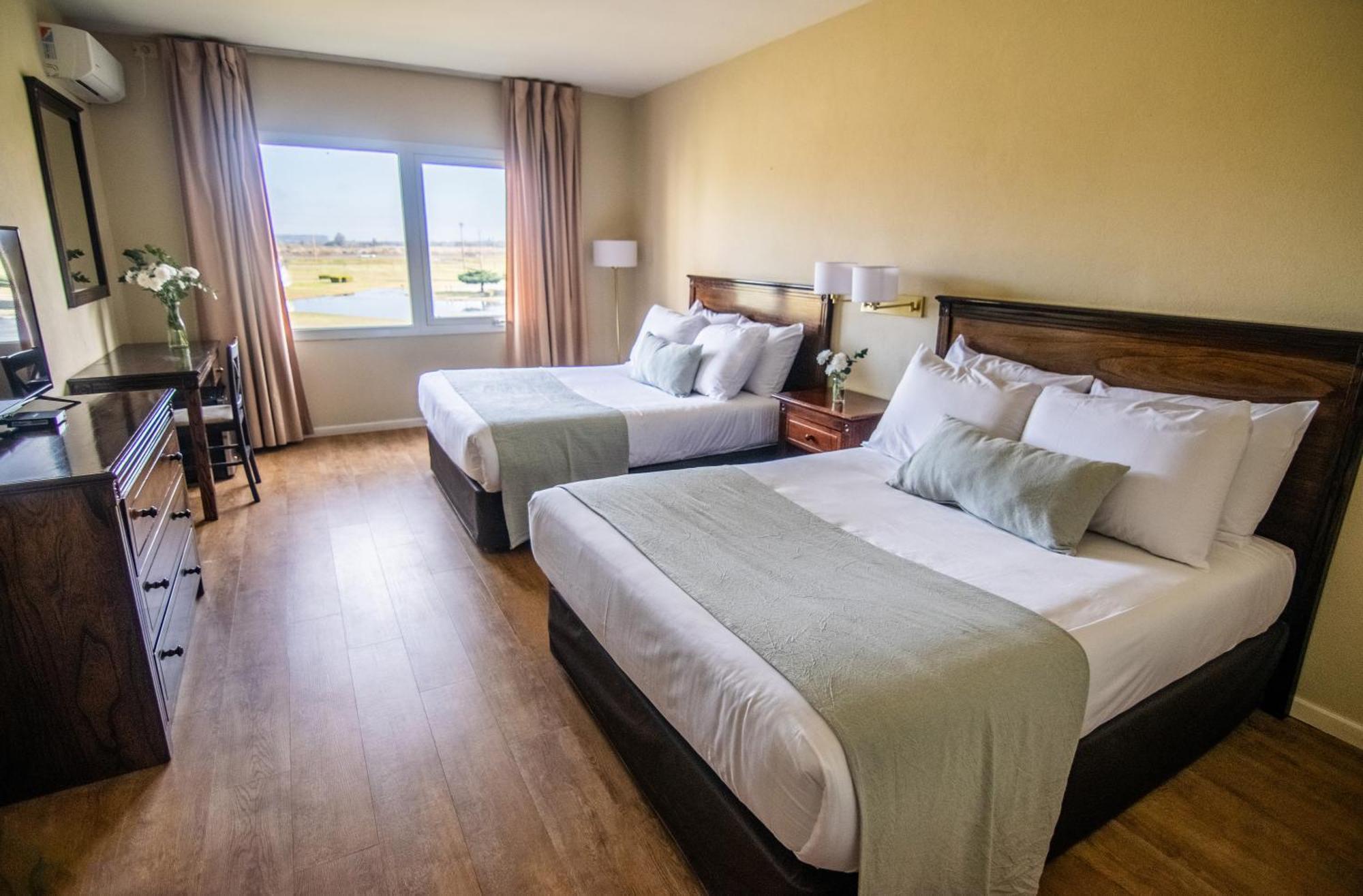 فندق Wyndham Garden كامبانا المظهر الخارجي الصورة