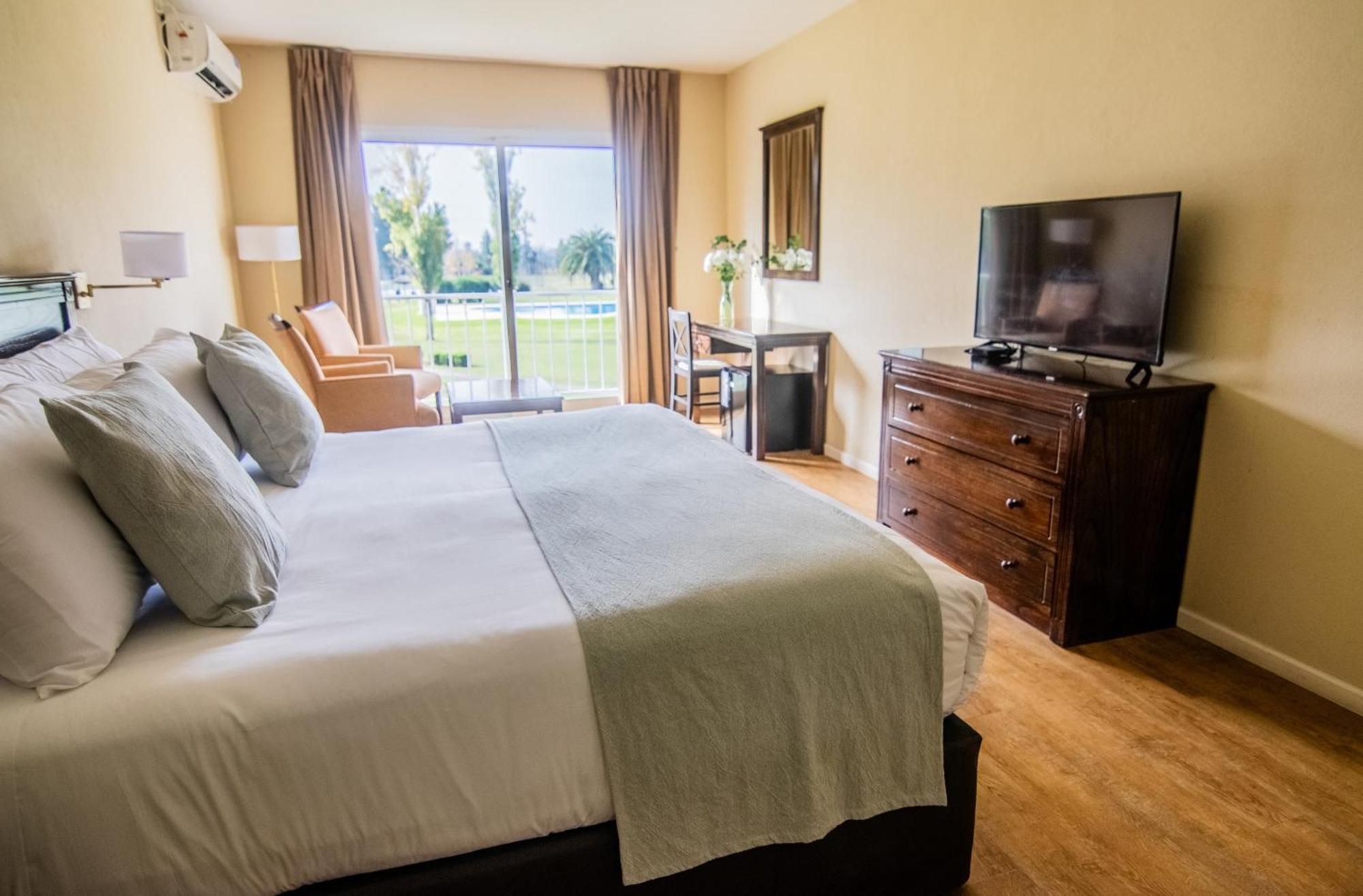 فندق Wyndham Garden كامبانا المظهر الخارجي الصورة