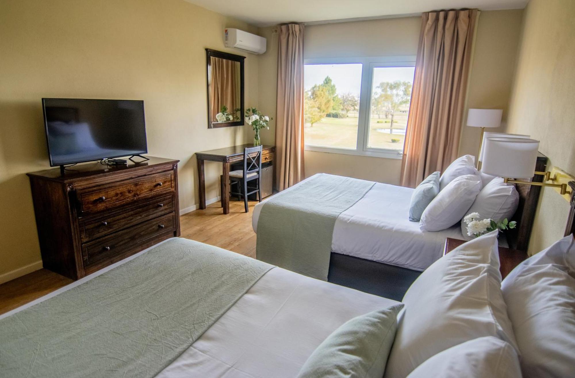 فندق Wyndham Garden كامبانا المظهر الخارجي الصورة