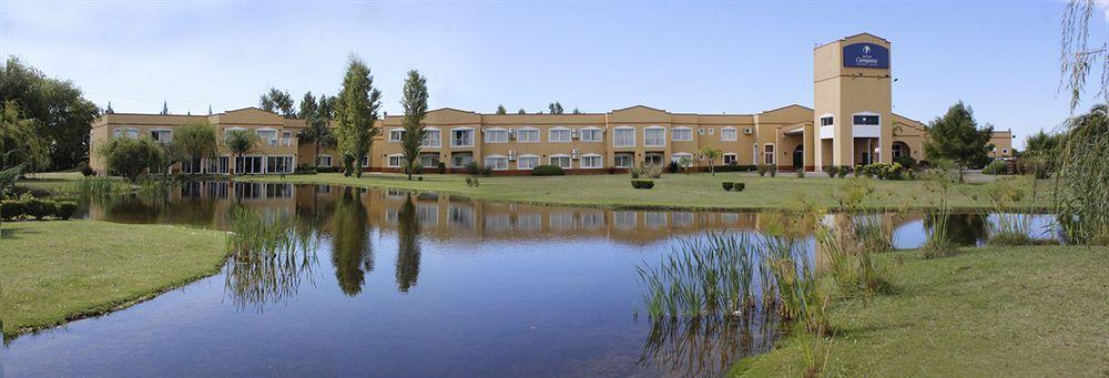 فندق Wyndham Garden كامبانا المظهر الخارجي الصورة