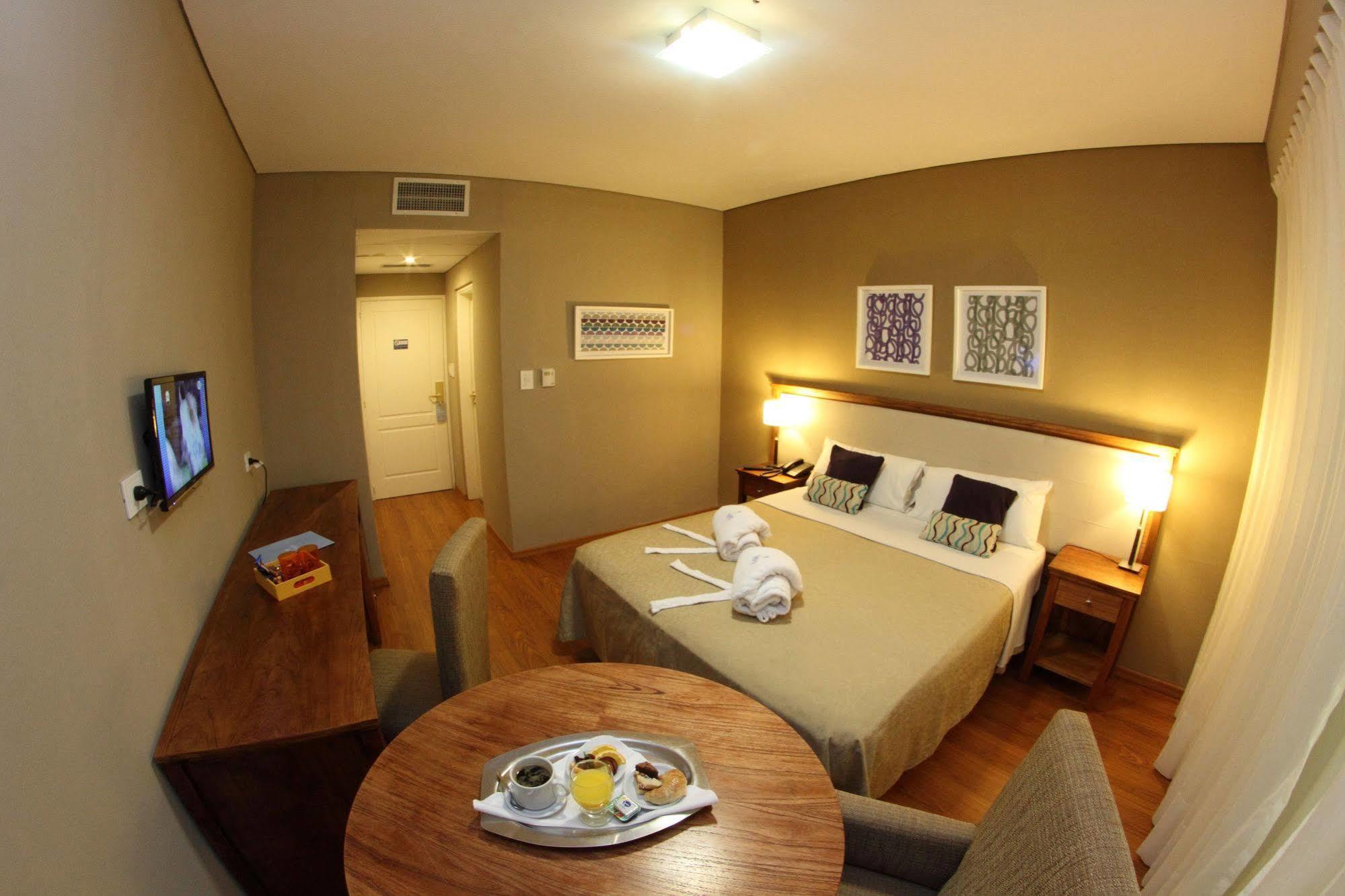 فندق Wyndham Garden كامبانا المظهر الخارجي الصورة