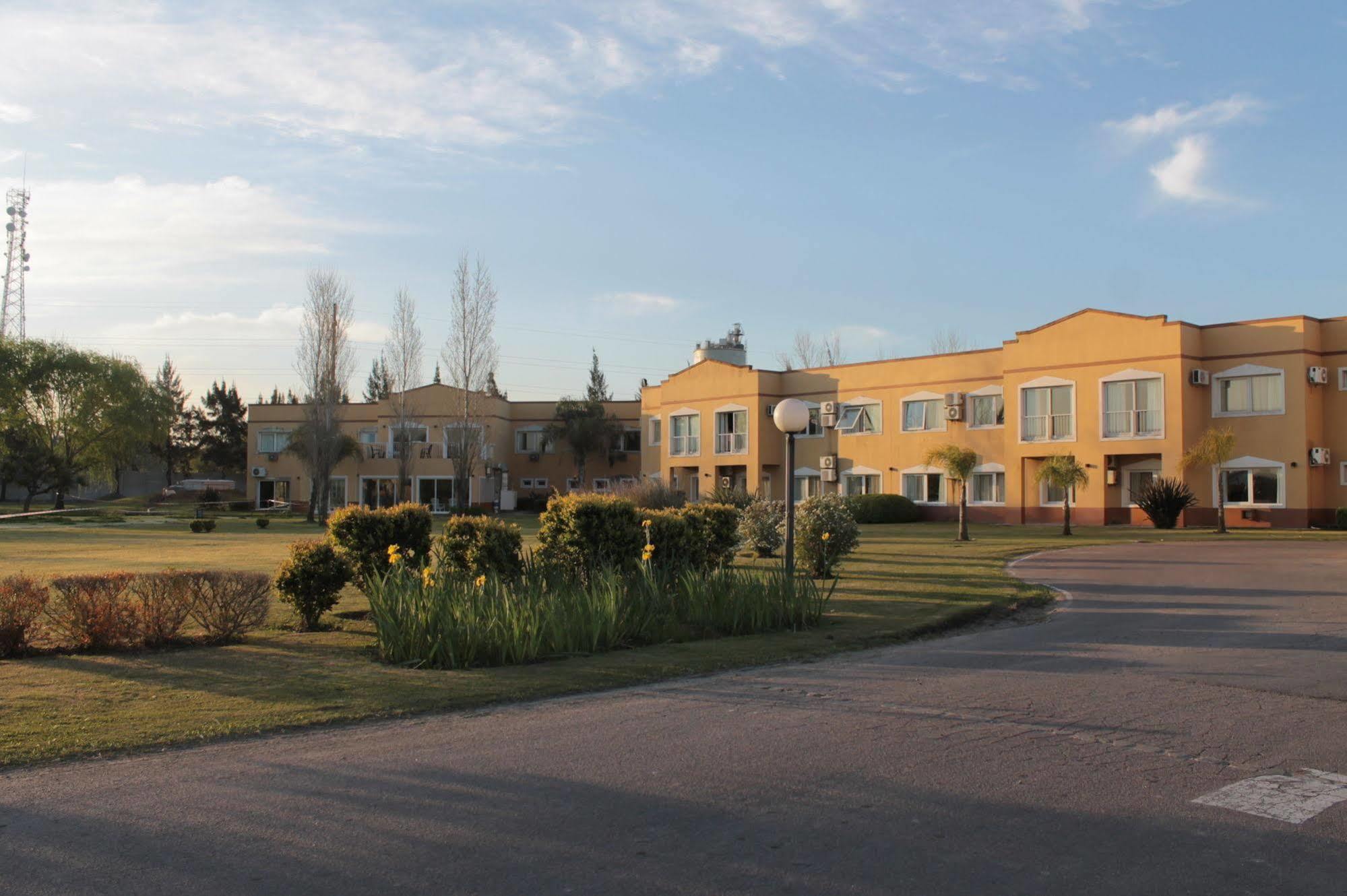 فندق Wyndham Garden كامبانا المظهر الخارجي الصورة